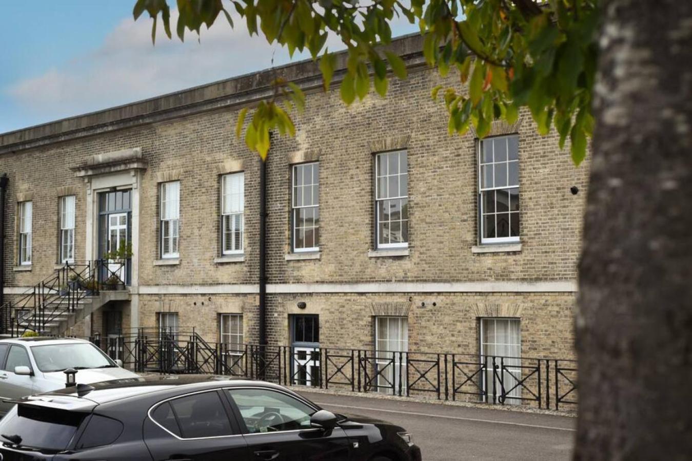 Air Maison - Naval Officers Quarters Flat Holiday home