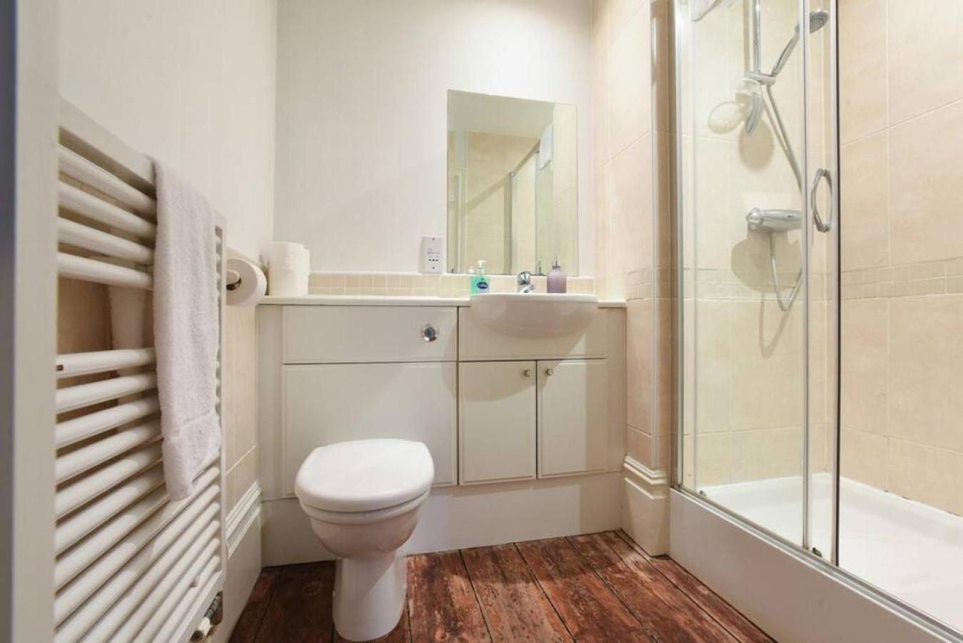 Air Maison - Naval Officers Quarters Flat Holiday home *