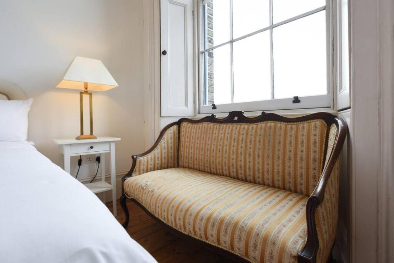 Air Maison - Naval Officers Quarters Flat * Gosport